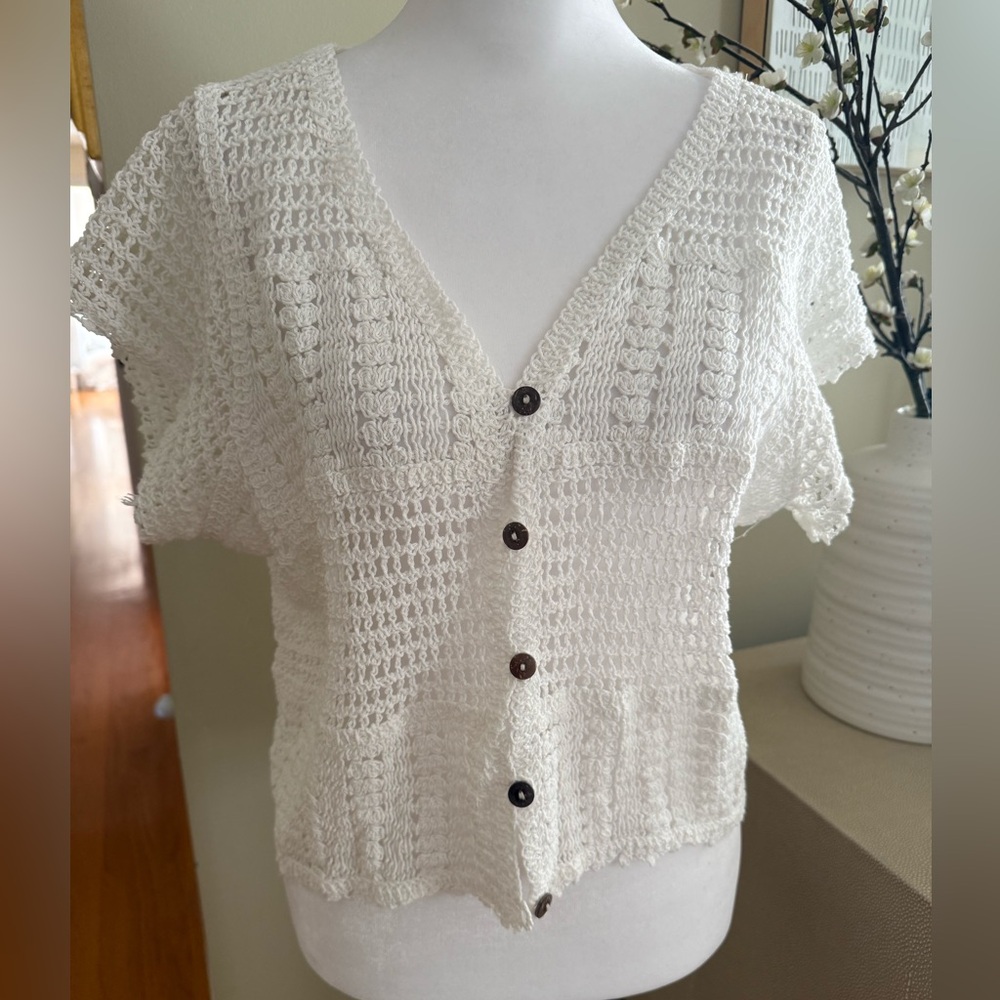 Rebellion Again White Crochet Cardigan Top Cropped Button Front Women’s L